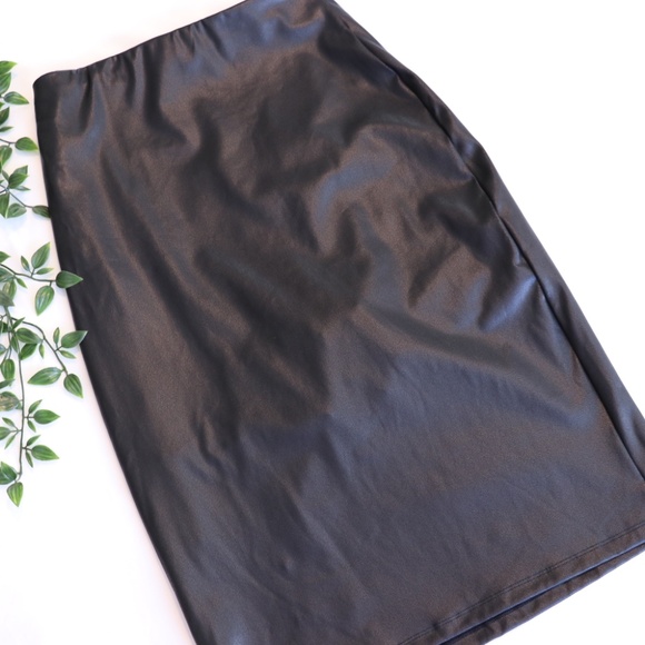Shapewear Leather Sculpting Skirt Large NWT - Picture 7 of 11